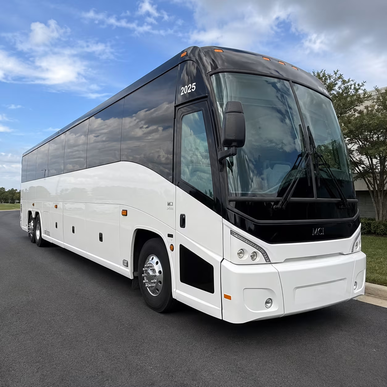 wedding shuttles at cape fear botanical garden and downtown venues